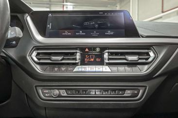 BMW Série 1 Berline 118d — photo 12
