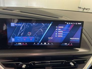 BMW XM 50e — photo 5