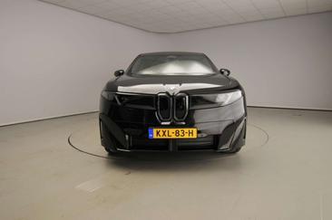 BMW iX3 50 XDrive — photo 4