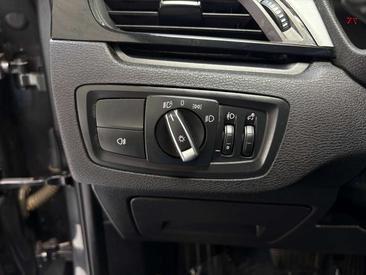 BMW X1 SDrive18i — photo 16