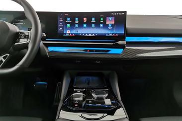 BMW Série 5 Touring 520d — photo 15