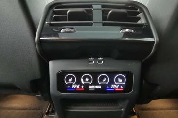 BMW Série 5 Touring 520d — photo 17