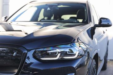 BMW iX3 — photo 31