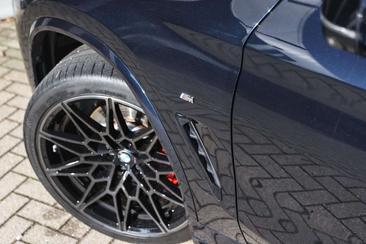 BMW iX3 — photo 33
