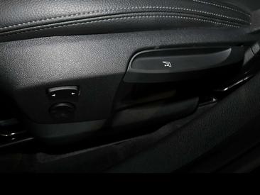 BMW X2 SDrive20i — photo 11