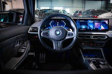 BMW M3 XDrive — photo 17