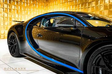 Bugatti Chiron — photo 11
