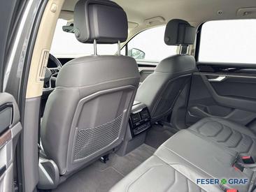 Volkswagen Touareg 3.0 V6 TDI — photo 13
