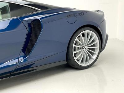 McLaren GT