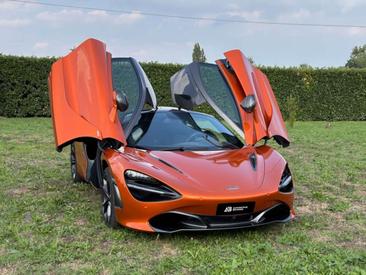 McLaren 720S — photo 8