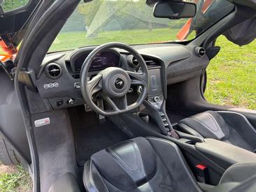 McLaren 720S — photo 9