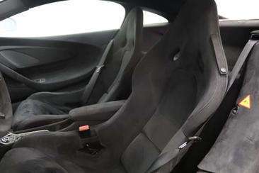 McLaren 600LT — photo 26