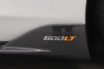 McLaren 600LT — photo 30