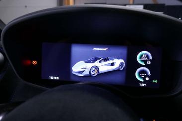 McLaren 600LT Spider — photo 14