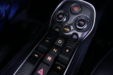 McLaren 600LT Spider — photo 20