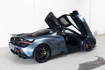 McLaren 720S — photo 40