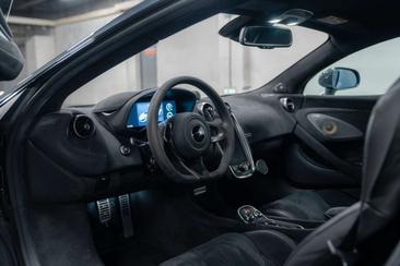 McLaren 600LT — photo 13