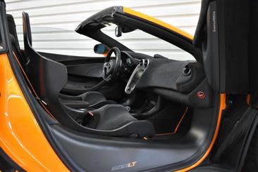 McLaren 600LT Spider — photo 31