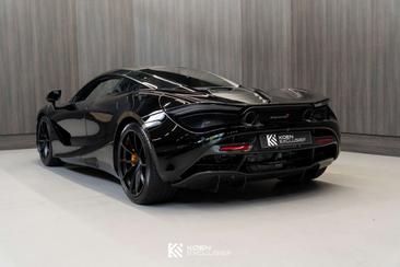 McLaren 720S — photo 12