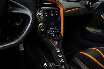 McLaren 720S — photo 35