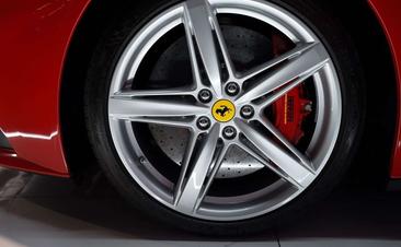 Ferrari F12 Berlinetta — photo 8