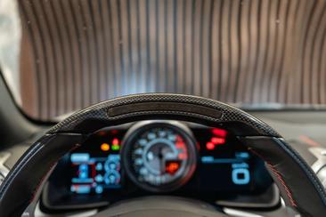 Ferrari GTC4Lusso T — photo 21