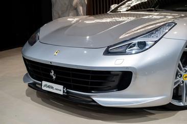 Ferrari GTC4Lusso T — photo 38