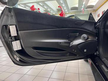 Ferrari 488 Pista Spider — photo 12