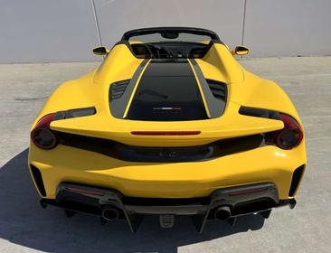 Ferrari 488 Pista Spider — photo 18