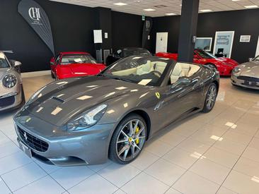 Ferrari California — photo 2