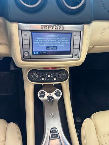 Ferrari California — photo 8