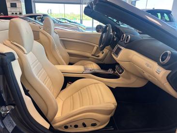 Ferrari California — photo 10