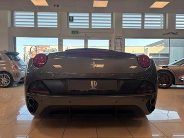 Ferrari California — photo 13