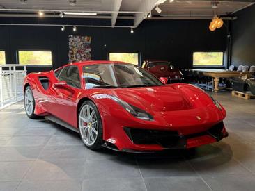 Ferrari 488 Pista — photo 2