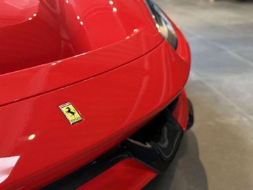 Ferrari 488 Pista — photo 10