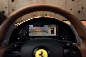 Ferrari Roma Spider — photo 18