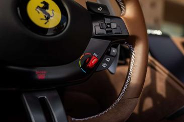 Ferrari Roma Spider — photo 28