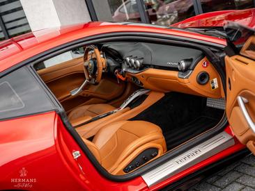 Ferrari F12 Berlinetta — photo 6