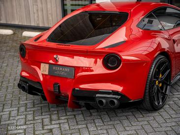 Ferrari F12 Berlinetta — photo 12