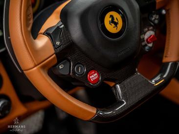 Ferrari F12 Berlinetta — photo 23