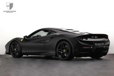 Ferrari F8 Tributo — photo 5