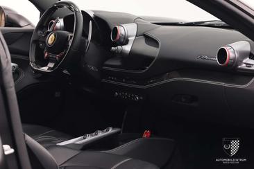 Ferrari F8 Tributo — photo 19
