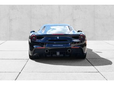 Ferrari 488 GTB — photo 3