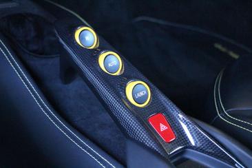 Ferrari F8 Tributo — photo 22