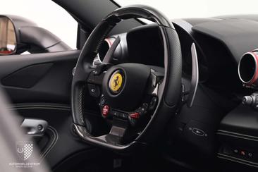 Ferrari F8 Tributo — photo 23