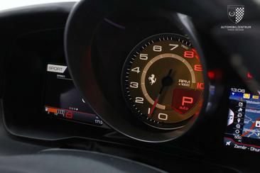 Ferrari F8 Tributo — photo 25