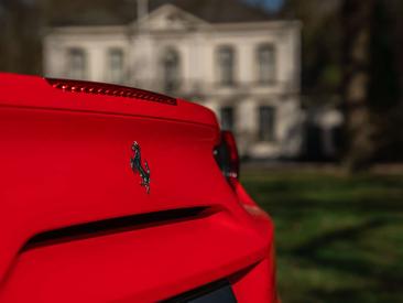 Ferrari 488 Spider — photo 32