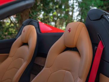 Ferrari 488 Spider — photo 36