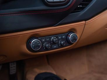 Ferrari 488 Spider — photo 44