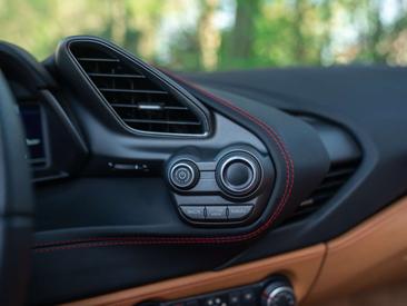 Ferrari 488 Spider — photo 48